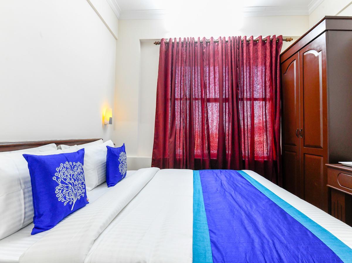 Oyo 11309 Hotel Green Land Residency Kochi Екстер'єр фото