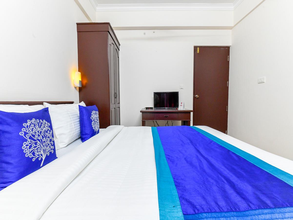 Oyo 11309 Hotel Green Land Residency Kochi Екстер'єр фото