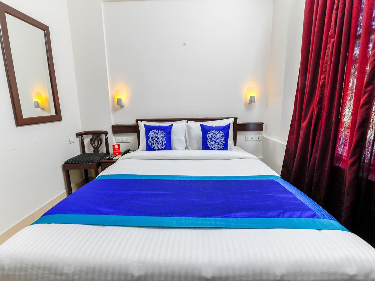 Oyo 11309 Hotel Green Land Residency Kochi Екстер'єр фото