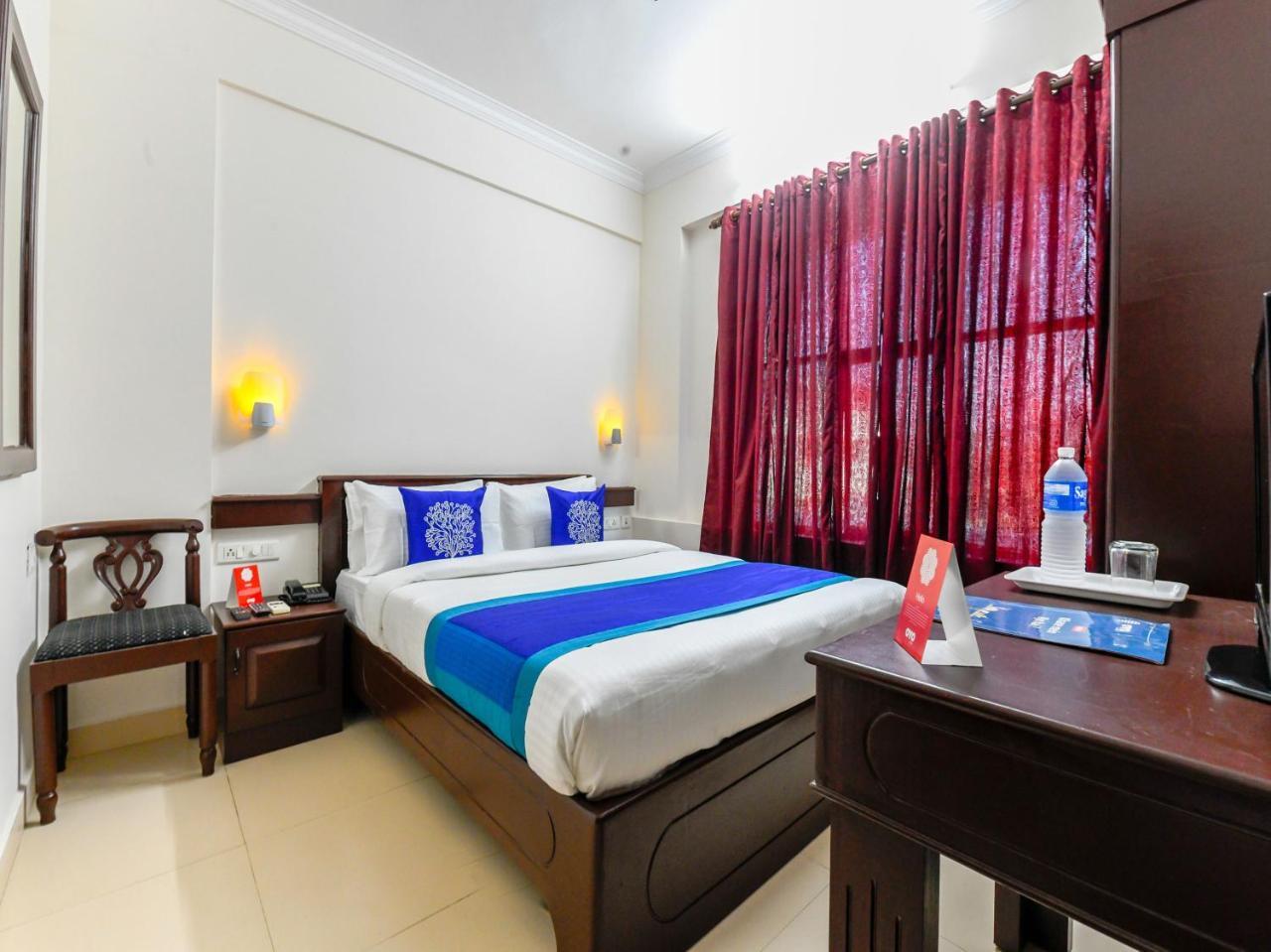 Oyo 11309 Hotel Green Land Residency Kochi Екстер'єр фото