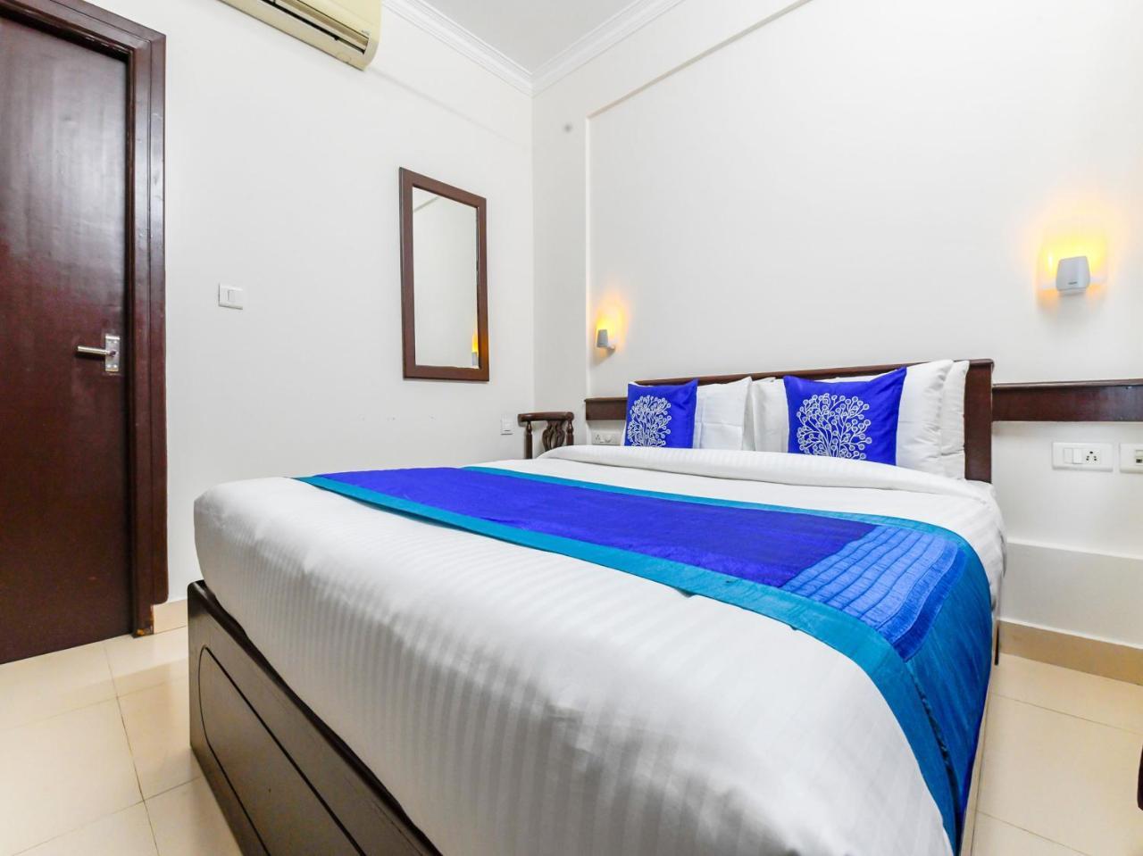 Oyo 11309 Hotel Green Land Residency Kochi Екстер'єр фото