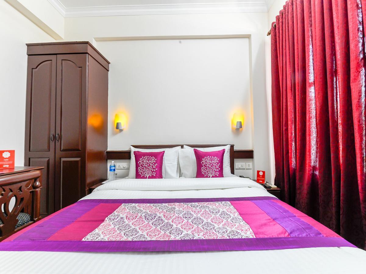 Oyo 11309 Hotel Green Land Residency Kochi Екстер'єр фото
